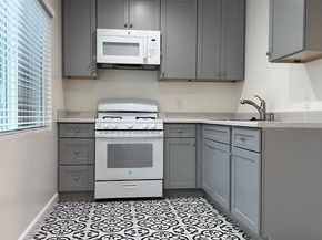 12012 WASHINGTON Place, Los Angeles CA 90066