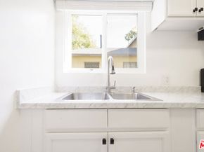 12012 WASHINGTON Place, Los Angeles CA 90066