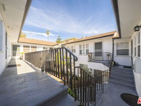 12012 WASHINGTON Place, Los Angeles CA 90066