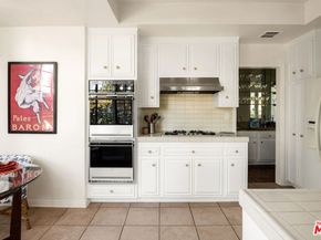 1148 Chelsea Avenue 1, Santa Monica CA 90403