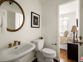 1148 Chelsea Avenue 1, Santa Monica CA 90403