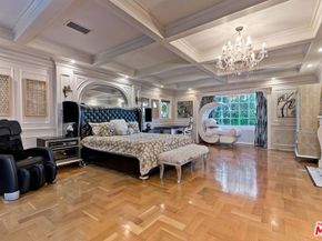 725 N Faring Road, Los Angeles CA 90077