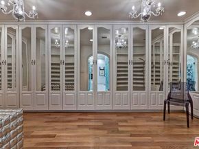 725 N Faring Road, Los Angeles CA 90077