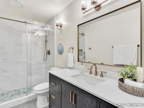 2600 Torrey Pines Rd B17, La Jolla CA 92037