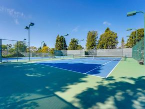 8490 Via Sonoma 11, La Jolla CA 92037