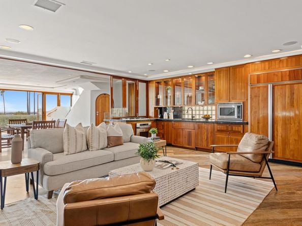 2617 Ocean Front Walk, San Diego CA 92109