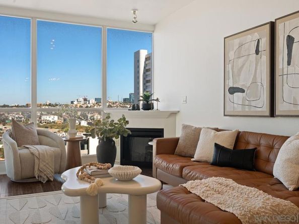 300 W Beech St 1305, San Diego CA 92101