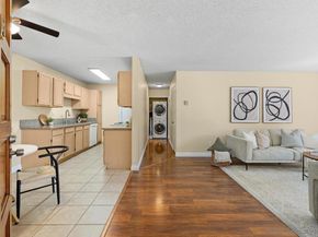 2332 Hosp Way 207, Carlsbad CA 92008