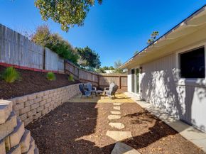 2927 Governor Dr, San Diego CA 92122