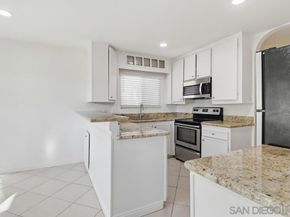 5493 Adobe Falls Rd 10, San Diego CA 92120