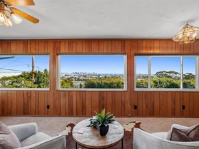 2255 Evergreen St, Point Loma CA 92106