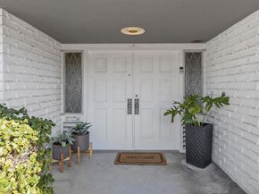 2255 Evergreen St, Point Loma CA 92106