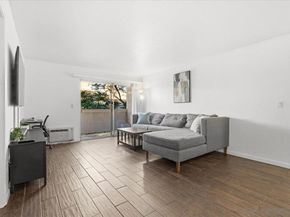 6955 Alvarado Rd 30, San Diego CA 92120