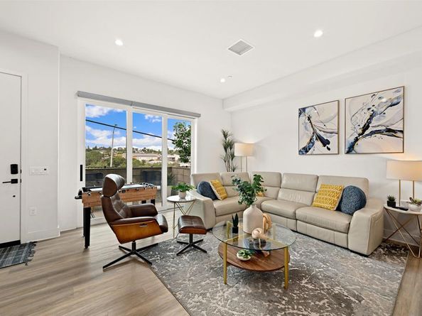 1055 32Nd St 9, San Diego CA 92102