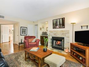 7301 Calle De Fuentes, Carlsbad CA 92009