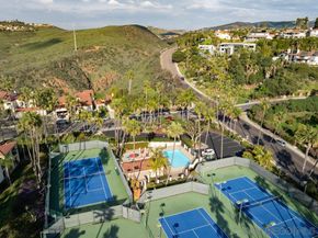 7301 Calle De Fuentes, Carlsbad CA 92009