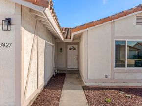 7427 Kamwood St, San Diego CA 92126