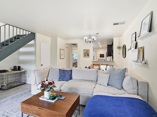 857 Violet Ct, Carlsbad CA 92011