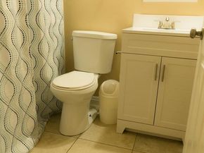 10179 Canyon Dr, Escondido CA 92026