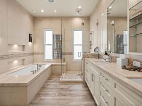 8477 El Paseo Grande Share 3, La Jolla CA 92037