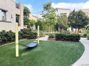 6058 Colt Place 101, Carlsbad CA 92009