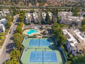 8490 Via Sonoma 10, La Jolla CA 92037