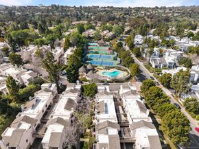 8490 Via Sonoma 10, La Jolla CA 92037