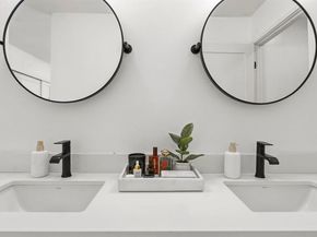8490 Via Sonoma 10, La Jolla CA 92037