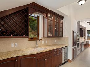 1045 Van Nuys St, San Diego CA 92109