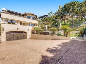 1045 Van Nuys St, San Diego CA 92109
