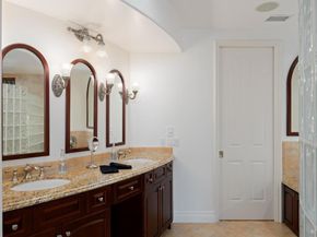 1045 Van Nuys St, San Diego CA 92109