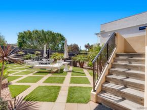 1045 Van Nuys St, San Diego CA 92109