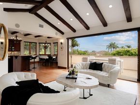 1045 Van Nuys St, San Diego CA 92109