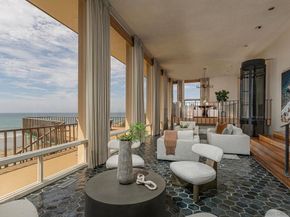 1920 Spindrift Drive, La Jolla CA 92037