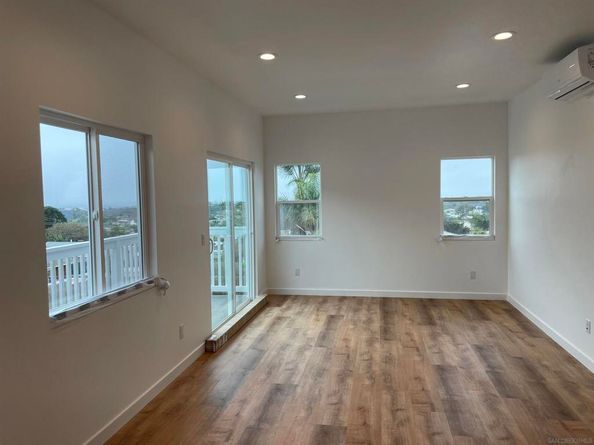 6737 43 Thomson Ct, San Diego CA 92111