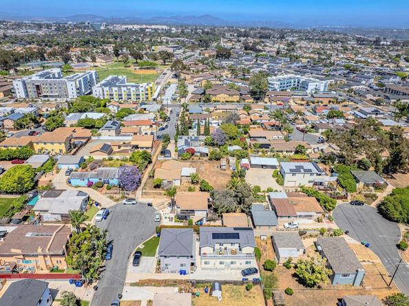 6737 43 Thomson Ct, San Diego CA 92111