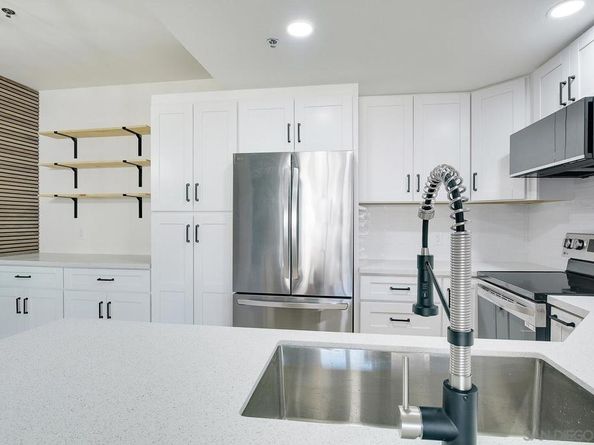 5845 Friars Rd 1206, San Diego CA 92110