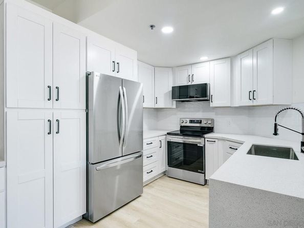 5845 Friars Rd 1206, San Diego CA 92110