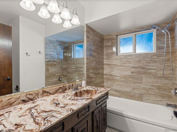 Undisclosed Address #250032788SD, Lakewood CA 90715