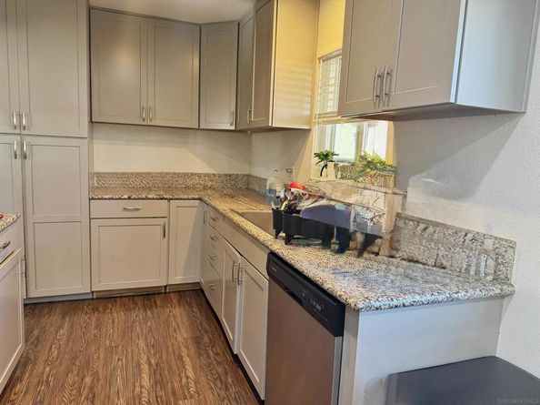 2745 Kausman St, San Diego CA 92139