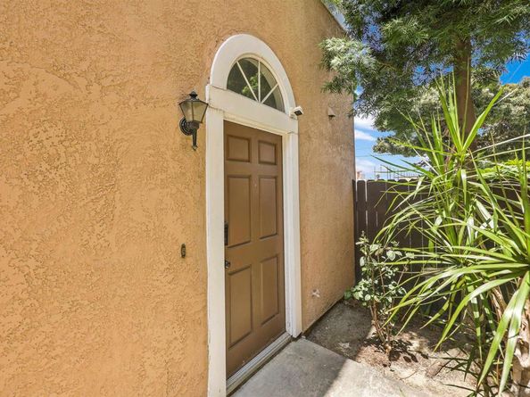6010 Oak Street Unit A, Huntington Park CA 90255