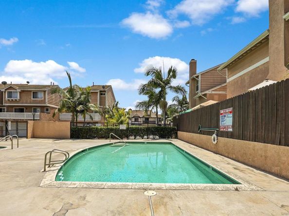6010 Oak Street Unit A, Huntington Park CA 90255