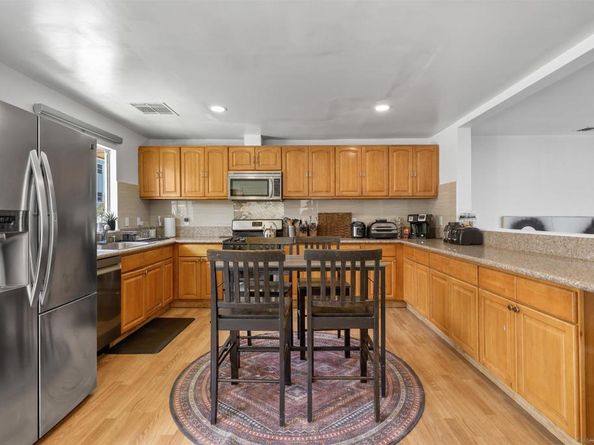 6010 Oak Street Unit A, Huntington Park CA 90255