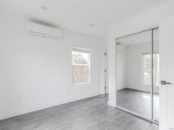 1511 E 85th Street, Los Angeles CA 90001