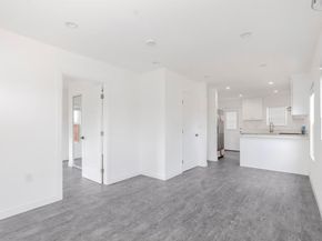 1511 E 85th Street, Los Angeles CA 90001