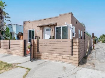 1511 E 85th Street
