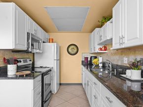 5700 Bates St 6, San Diego CA 92115