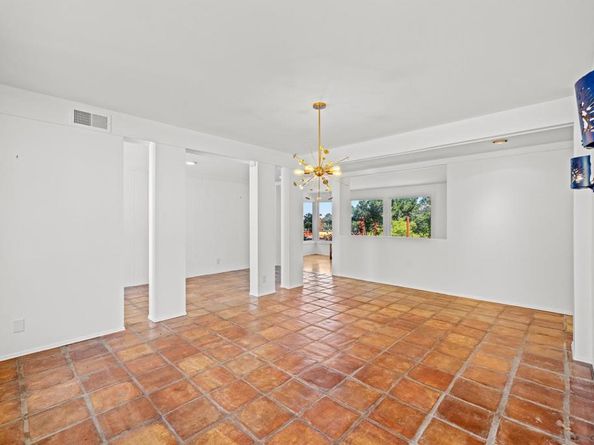 1640 El Paso Real, La Jolla CA 92037