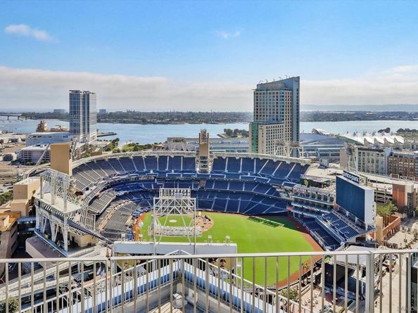 350 11th Ave 922, San Diego CA 92101