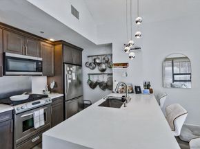 350 11th Ave 922, San Diego CA 92101